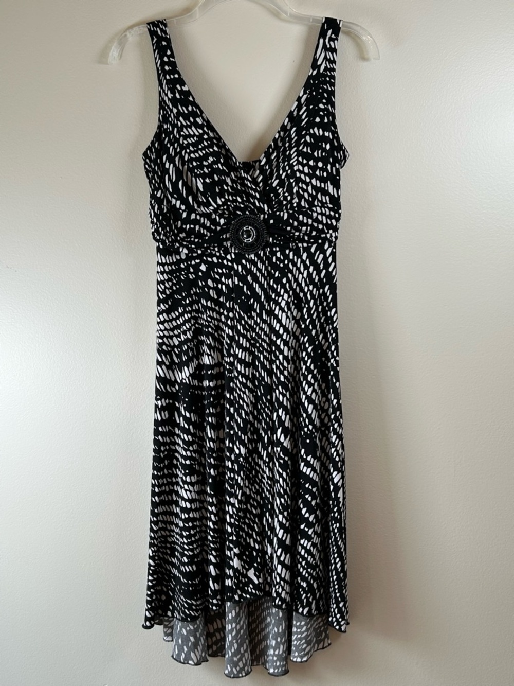 Enfocus Studio Black and White High-Low V-Neck Dress